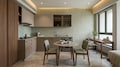 Kitchenette/dining