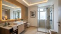 Toilet (master)