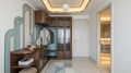 Master Walk-in