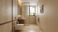 Toilet (staff)
